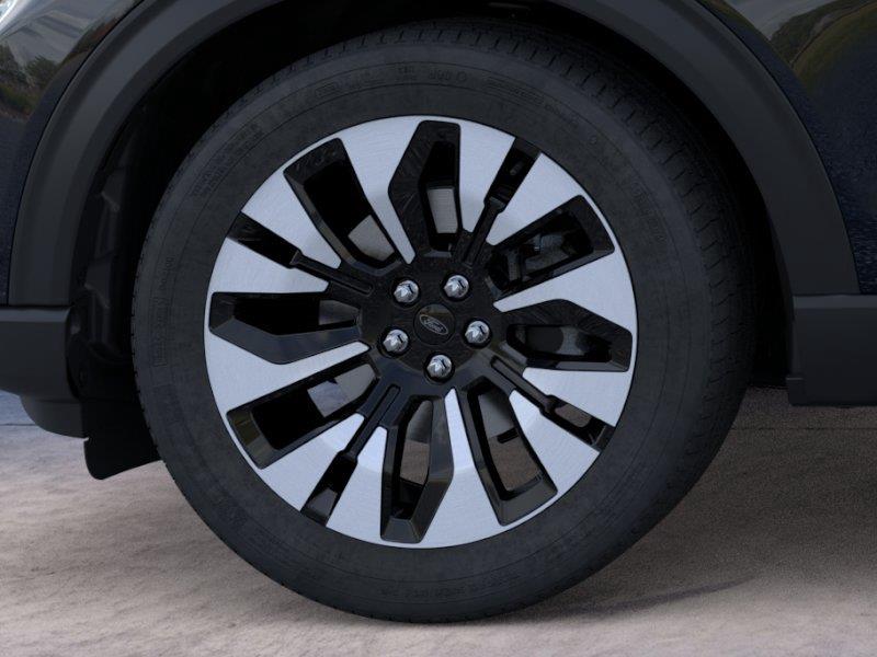 Vehicle photo 19