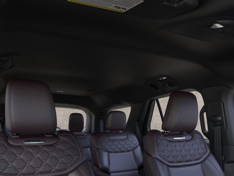 Vehicle photo 22