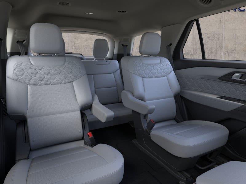Vehicle photo 11