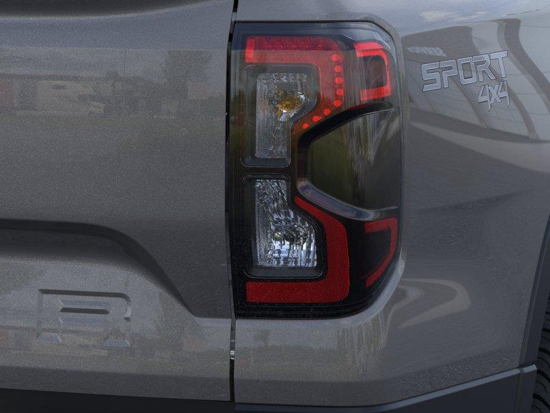 Vehicle photo 21