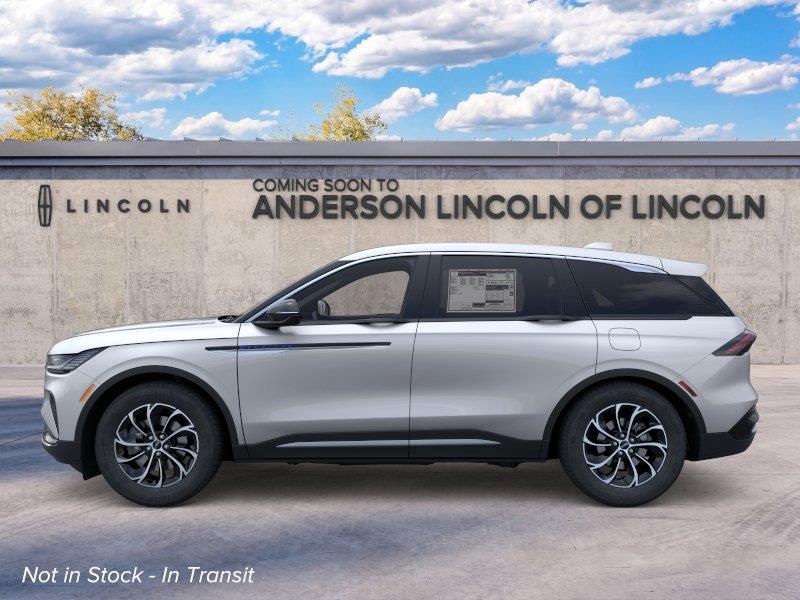 Vehicle photo 3