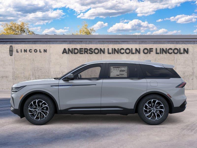 Vehicle photo 3