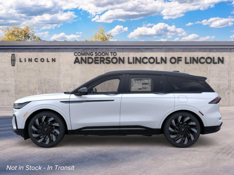 Vehicle photo 3