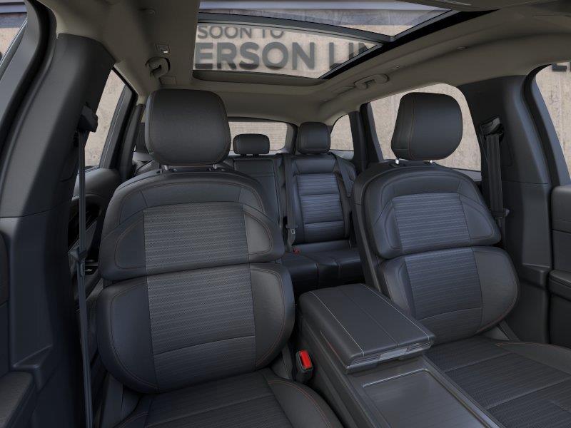 Vehicle photo 10
