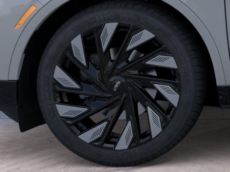 Vehicle photo 19