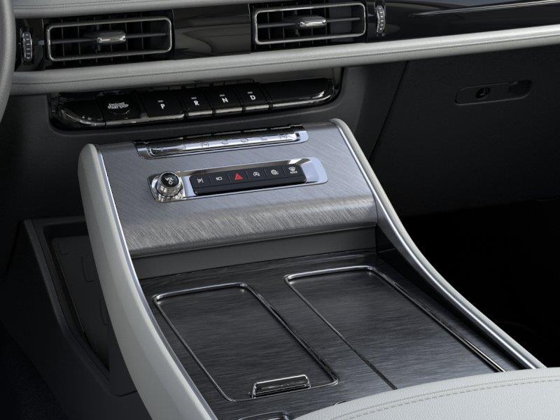 Vehicle photo 15