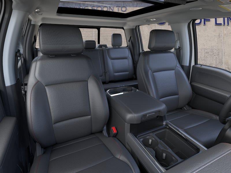 Vehicle photo 10
