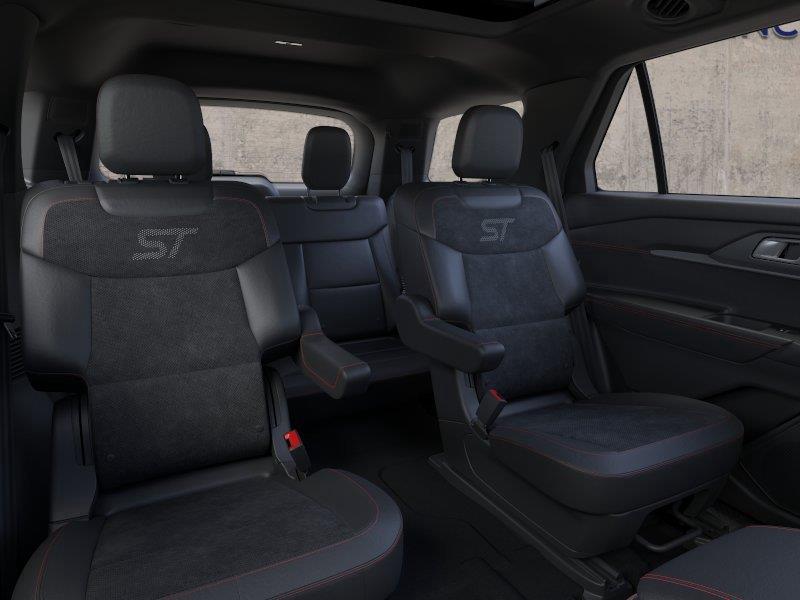 Vehicle photo 11
