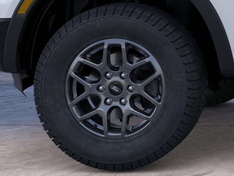 Vehicle photo 19