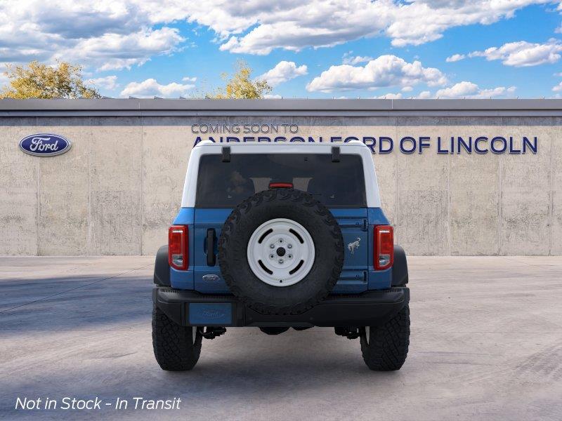 Vehicle photo 5