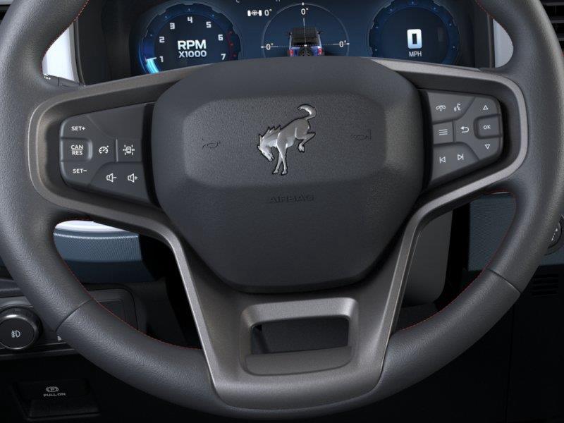 Vehicle photo 14