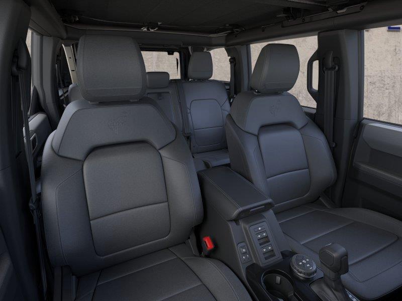 Vehicle photo 10