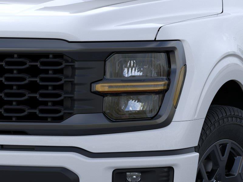 Vehicle photo 18