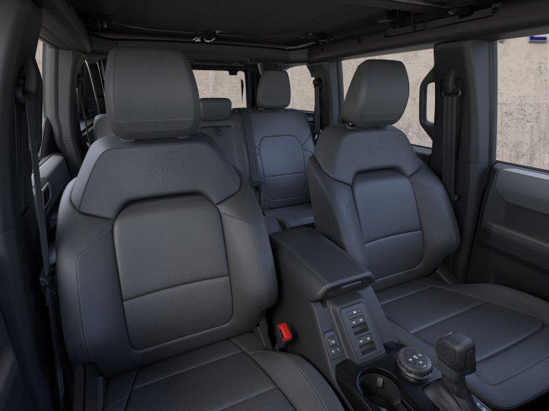 Vehicle photo 10
