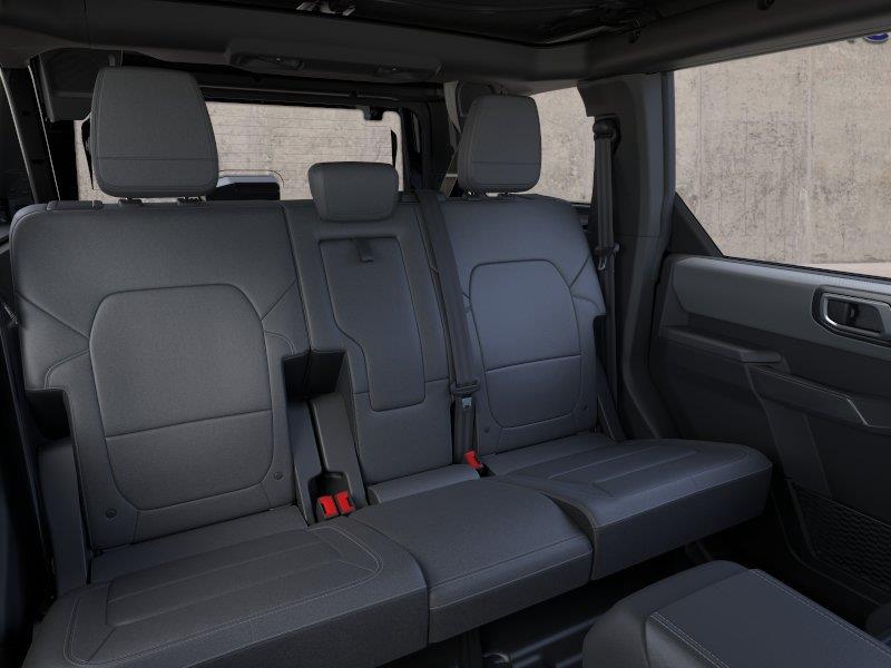 Vehicle photo 11