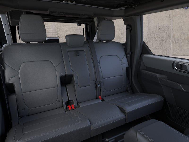 Vehicle photo 11