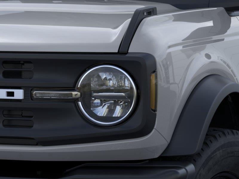 Vehicle photo 20