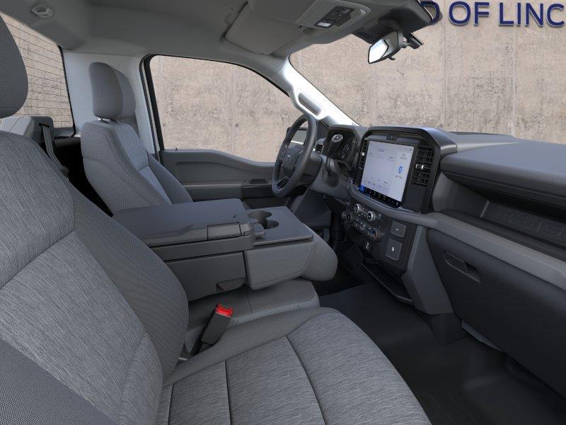 Vehicle photo 11