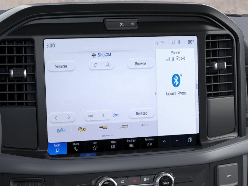Vehicle photo 14
