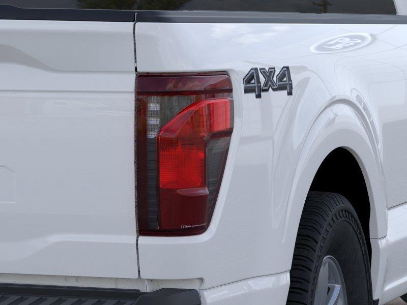 Vehicle photo 21