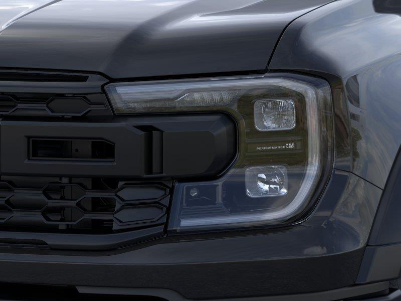 Vehicle photo 18