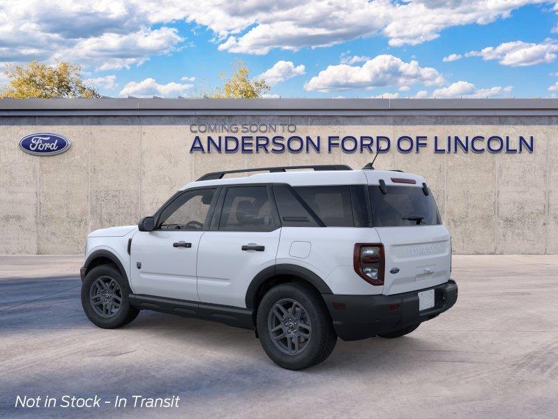 Vehicle photo 4