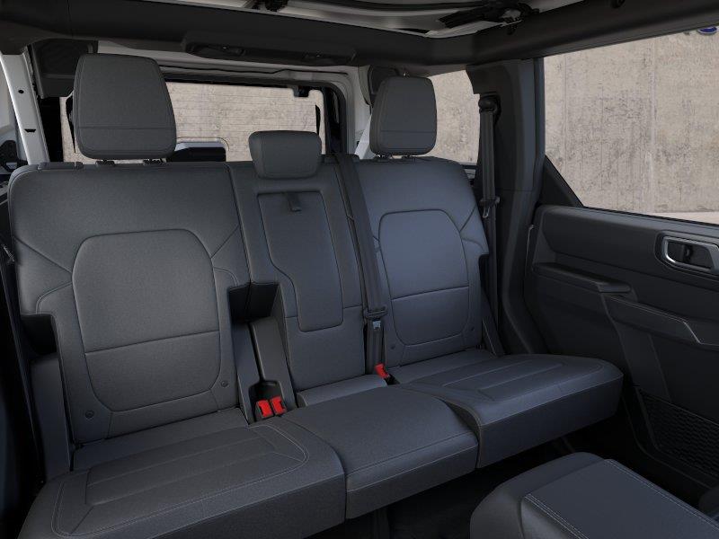 Vehicle photo 11