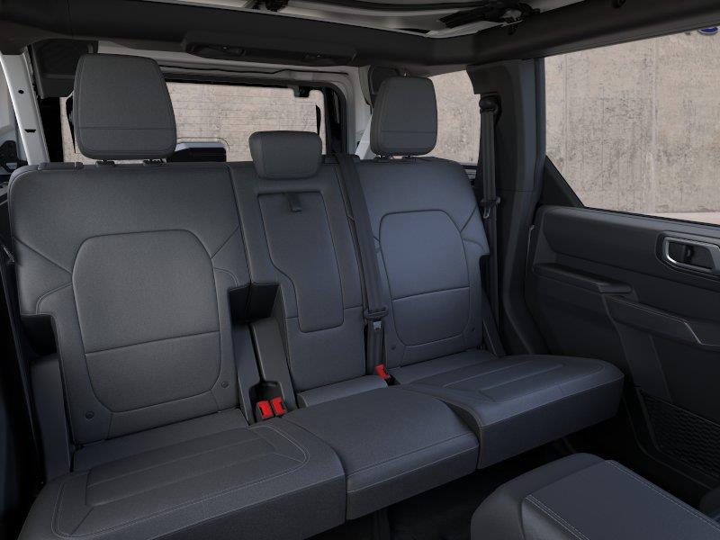 Vehicle photo 11