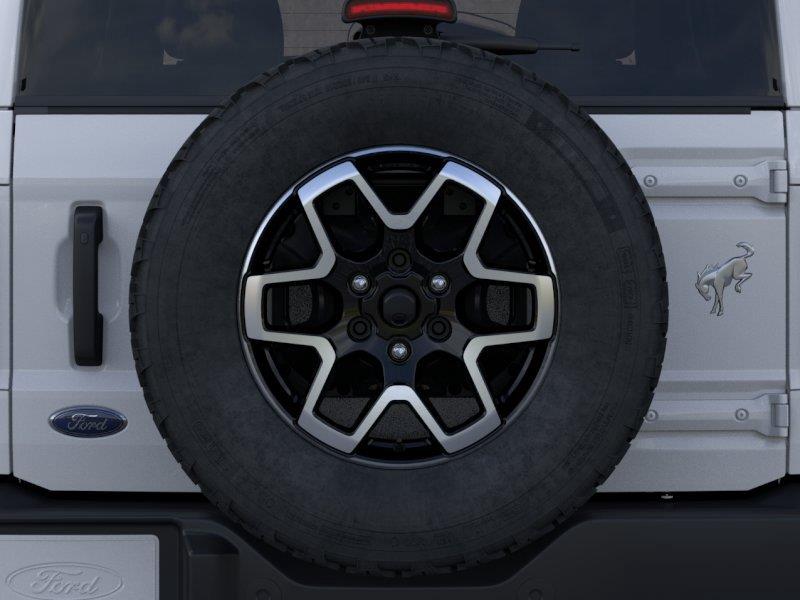 Vehicle photo 24