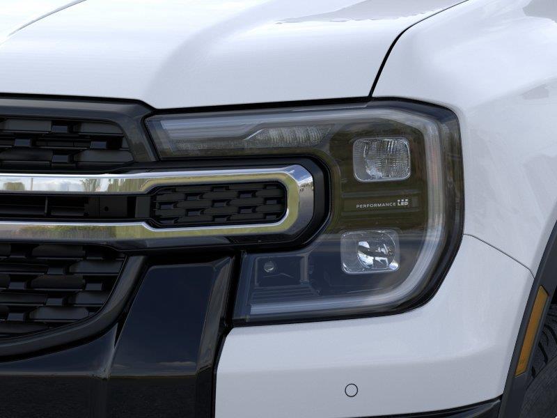 Vehicle photo 18