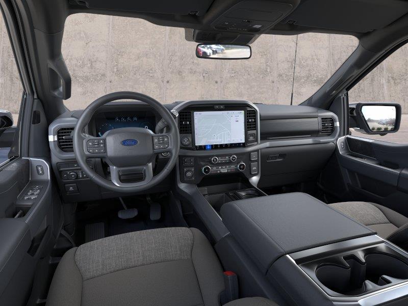 Vehicle photo 9