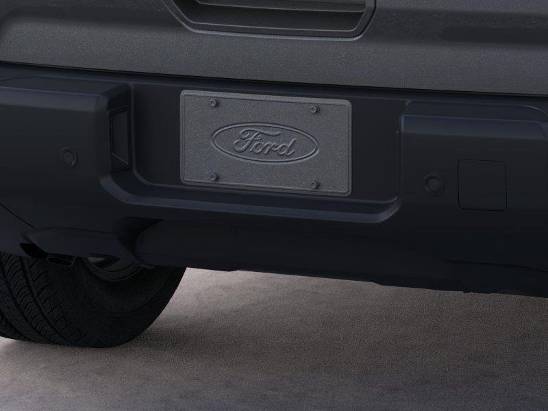 Vehicle photo 23