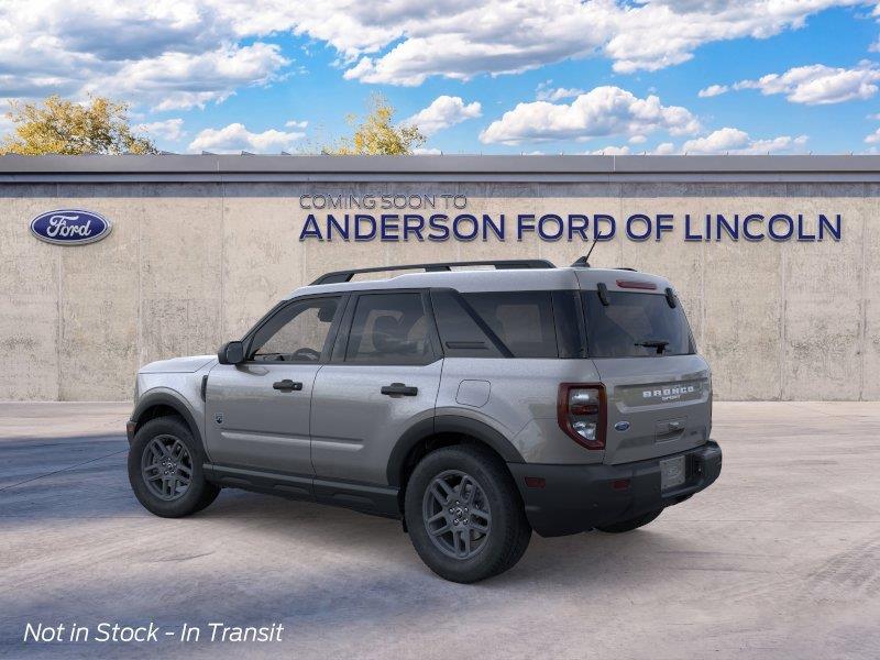Vehicle photo 4