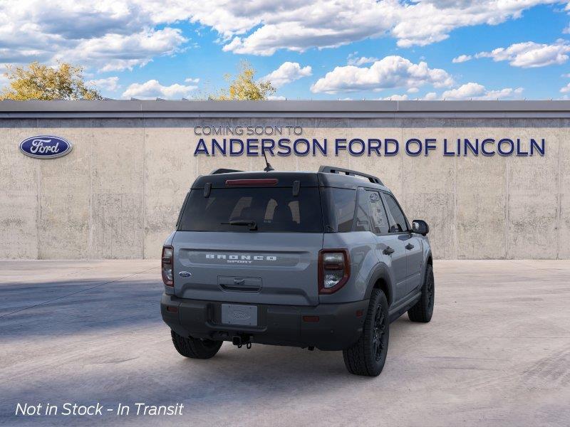 Vehicle photo 8