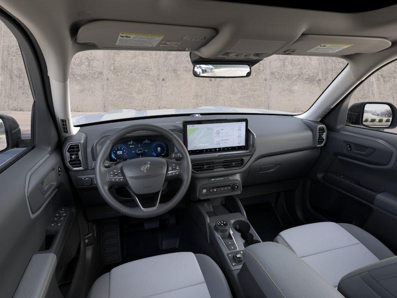 Vehicle photo 9