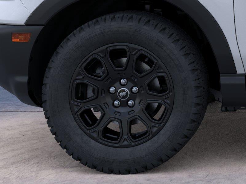 Vehicle photo 19