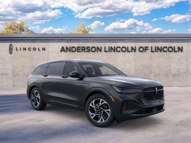 Vehicle photo 7