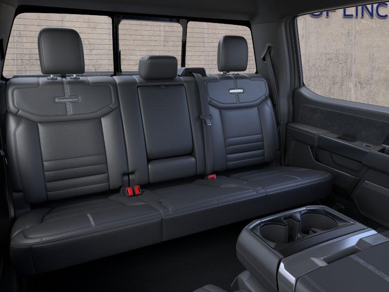Vehicle photo 11