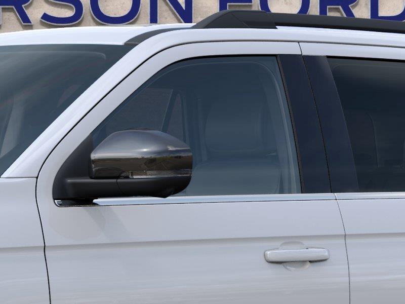 Vehicle photo 20
