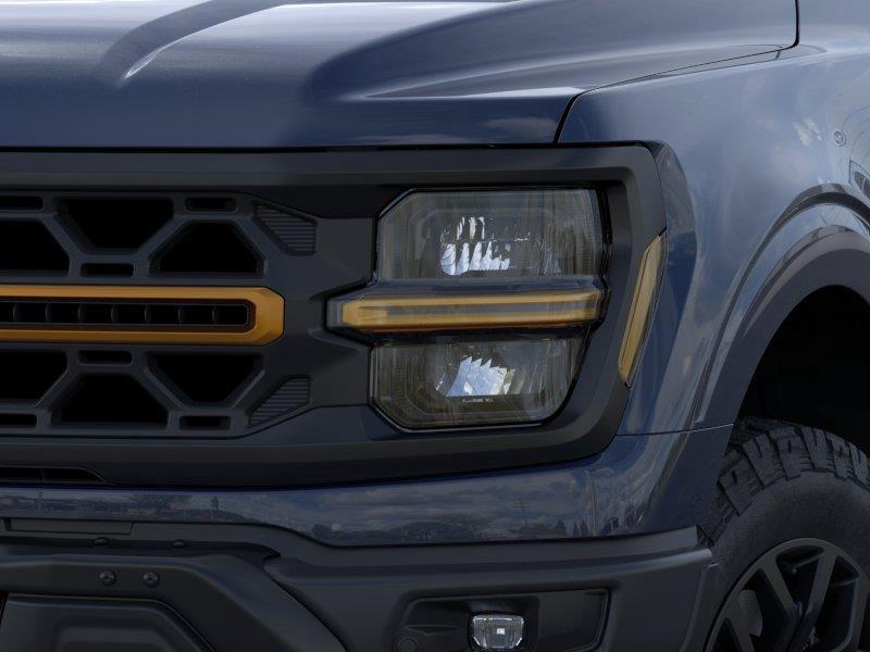 Vehicle photo 18