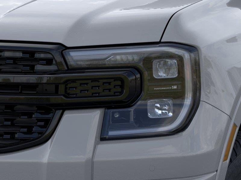 Vehicle photo 18
