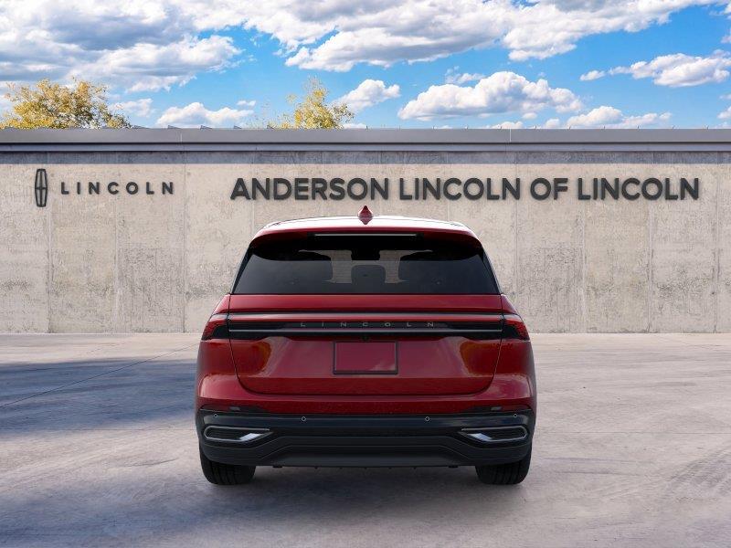Vehicle photo 5