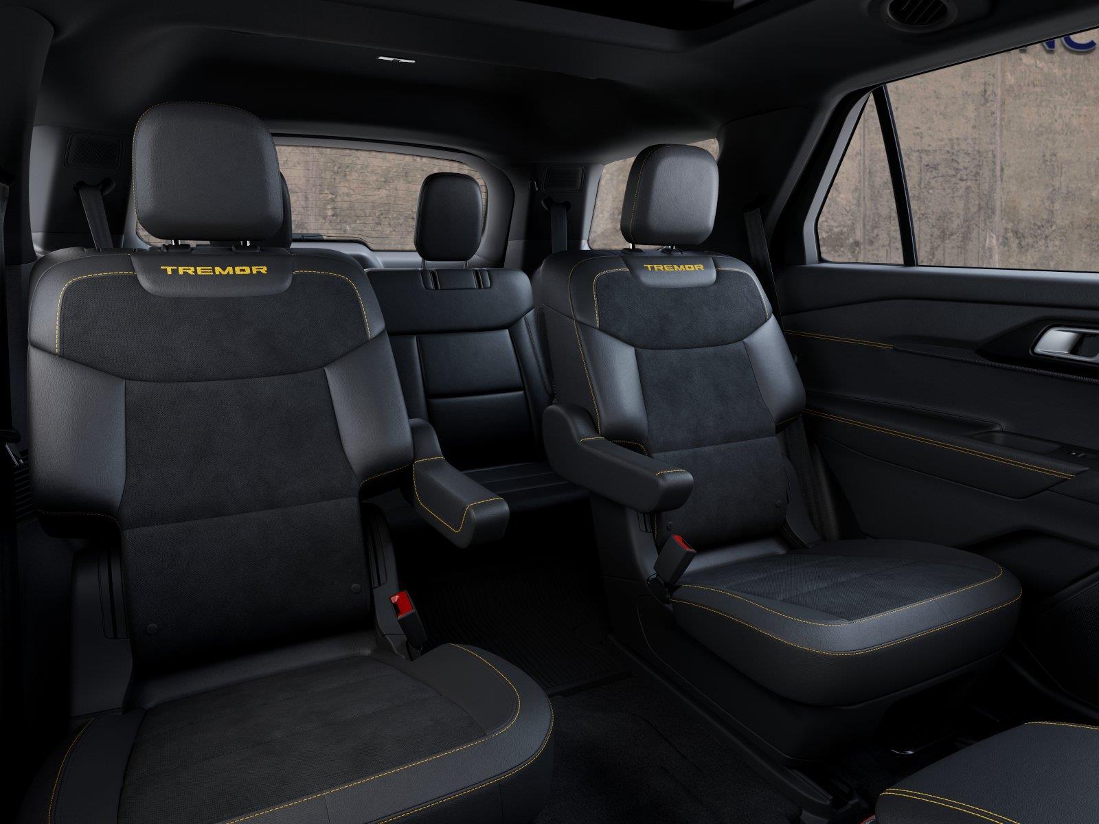 Vehicle photo 11