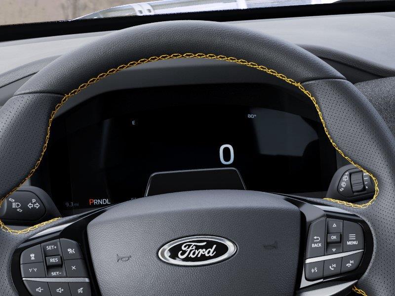 Vehicle photo 13