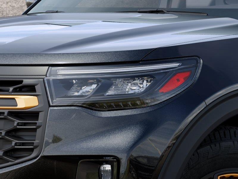 Vehicle photo 18