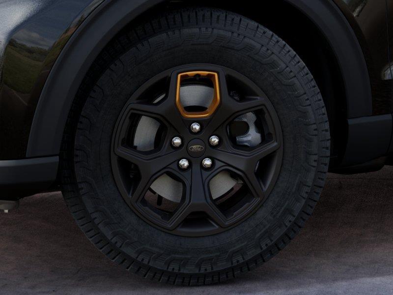 Vehicle photo 19