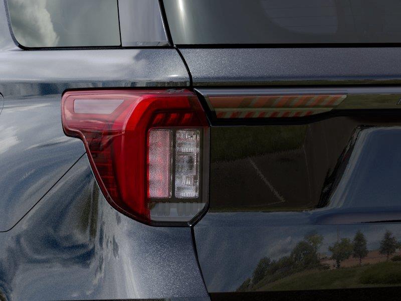 Vehicle photo 21