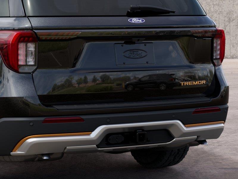 Vehicle photo 23