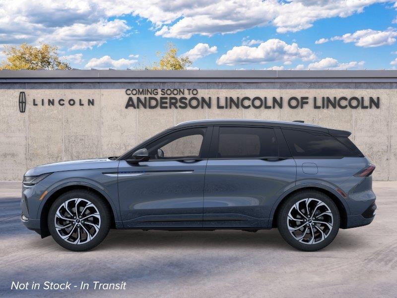 Vehicle photo 3