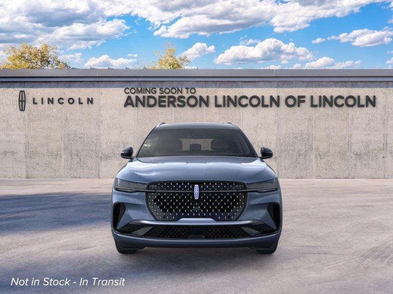 Vehicle photo 6